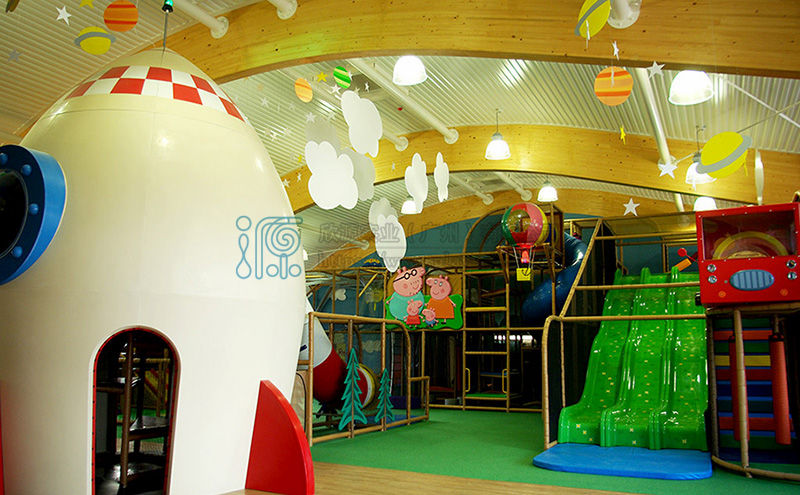 室內(nèi)兒童游樂設(shè)備