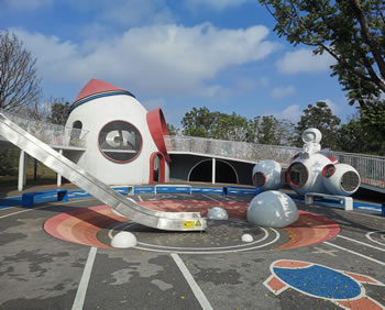 無動(dòng)力兒童游樂設(shè)備設(shè)計(jì)制作