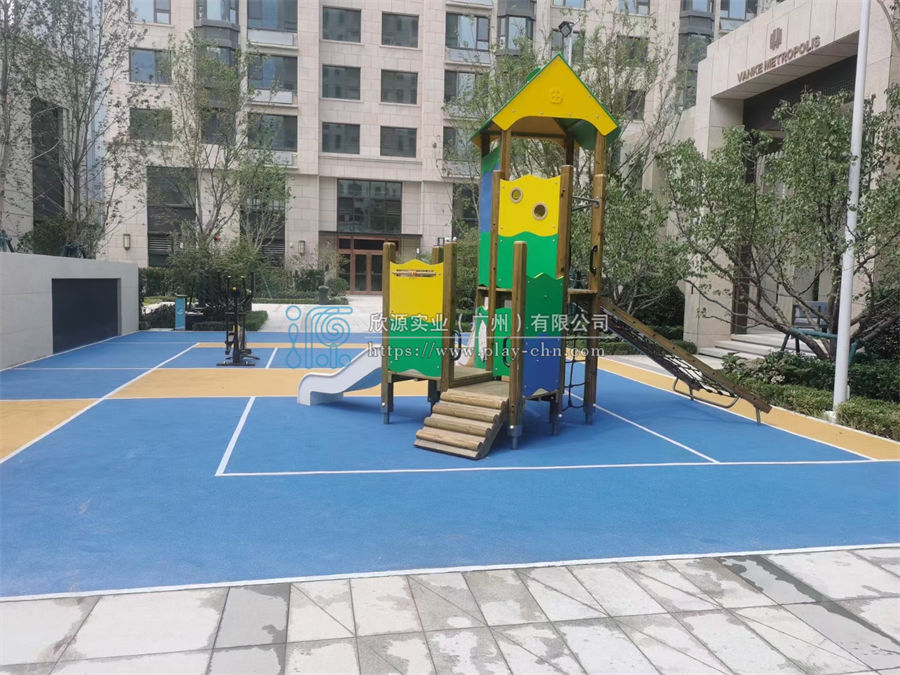 水滑梯設備的結構主要有幾部份組成-1381