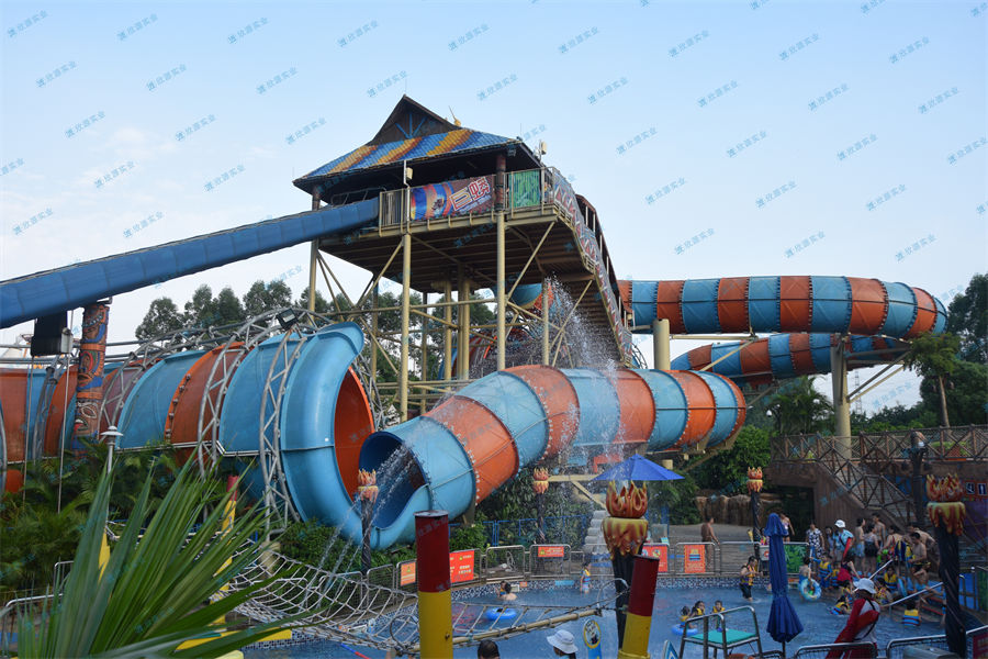 巨蟒水上滑道