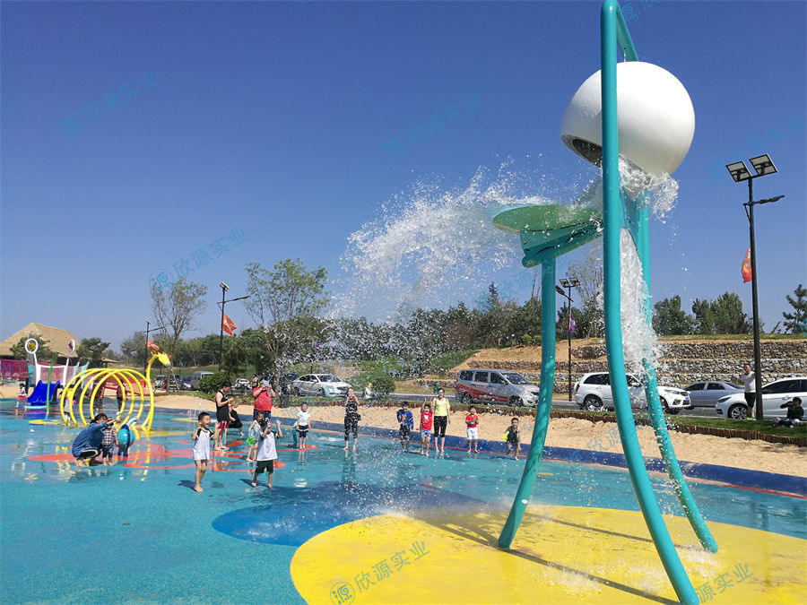 倒水桶水上游樂設備