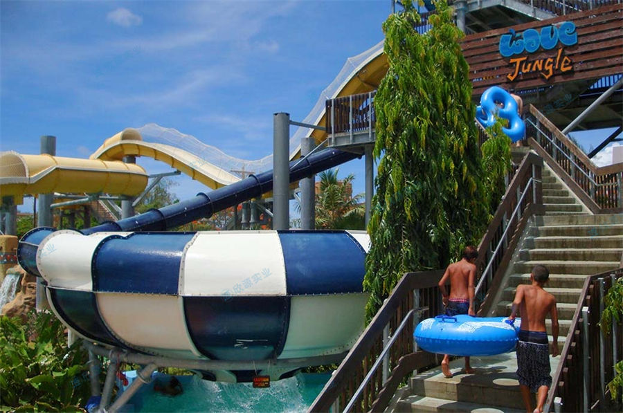 太空碗水上滑道