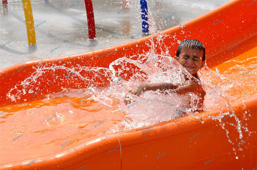 【移動水上樂園】水上樂園設備冬季使用時水溫不應低于0度
