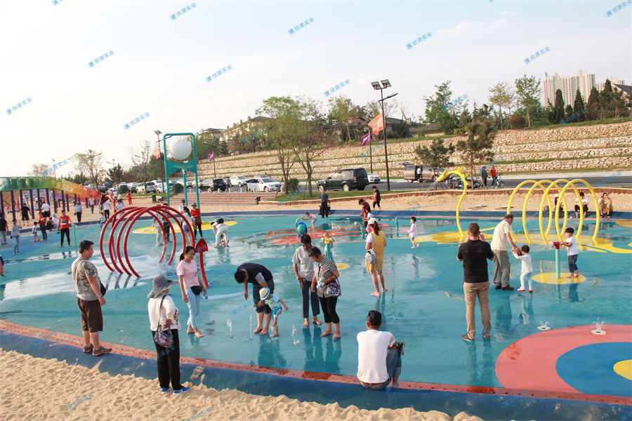 重力式水處理設(shè)備與傳統(tǒng)壓力式砂缸比較