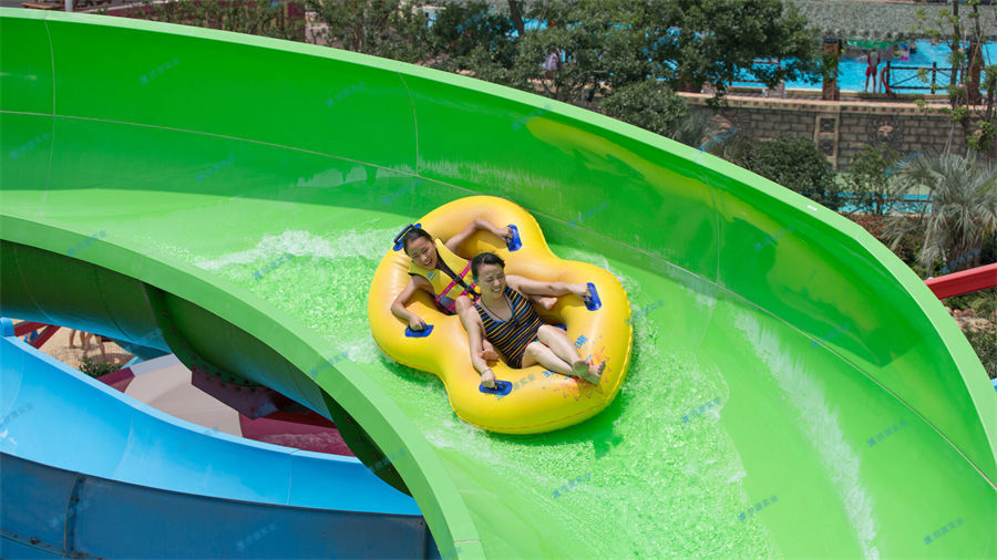 使用滑水設(shè)備時(shí)應(yīng)注意什么-7428