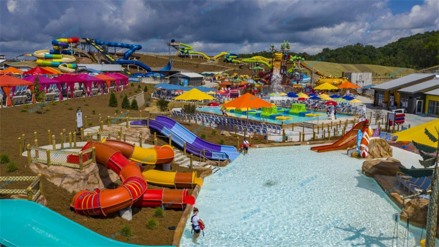 欣源實業帶你感受美輪美奐的水滑梯-7554