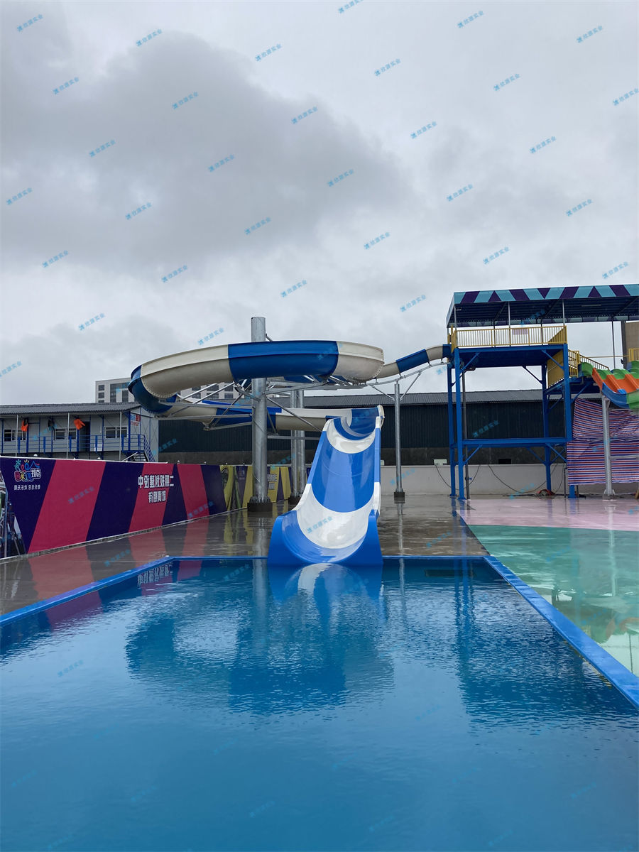 如何打造受歡迎的水上樂園-7819