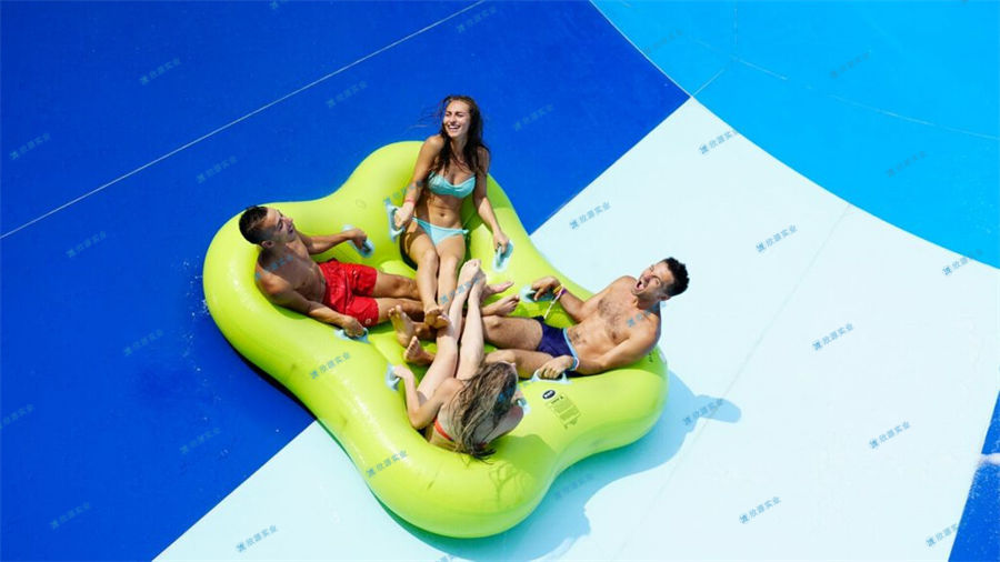 兒童水上滑梯方便使用,功能性強