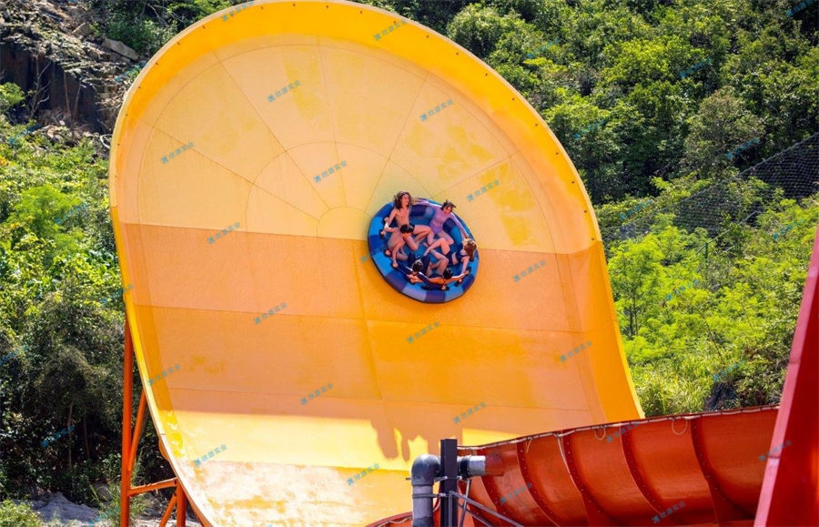 移動戲水樂園生產廠家的旺季時刻
