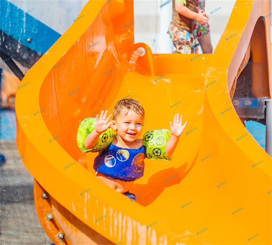 水上樂園設計的水底觀光和潛水區(qū)如何提供奇妙之旅？-7603