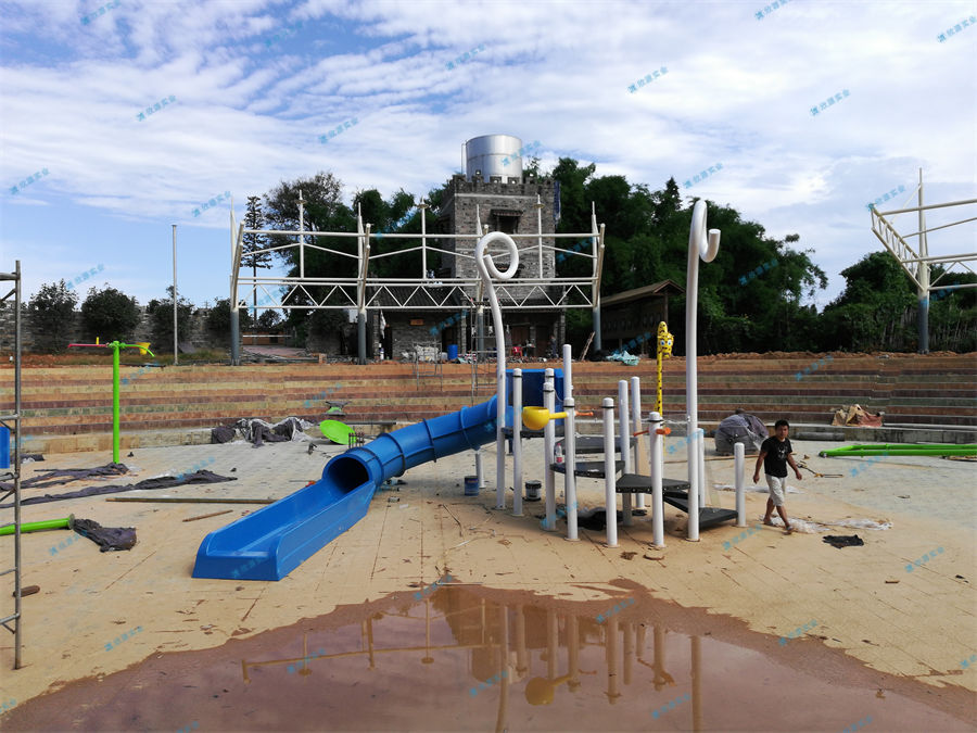 如何選擇自己滿意的水上樂園設施