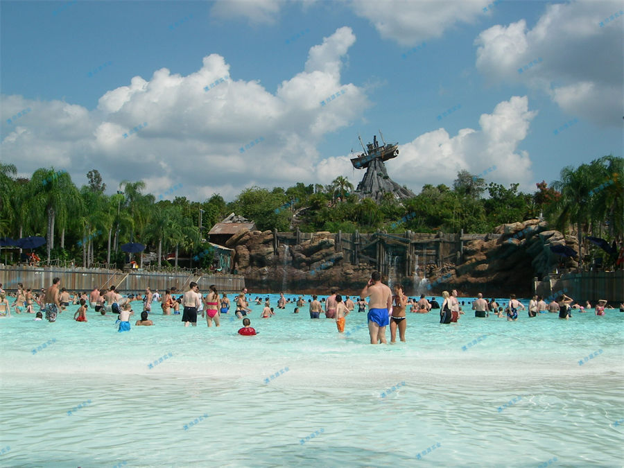 水上樂園設備廠家的前提是保證生命安全