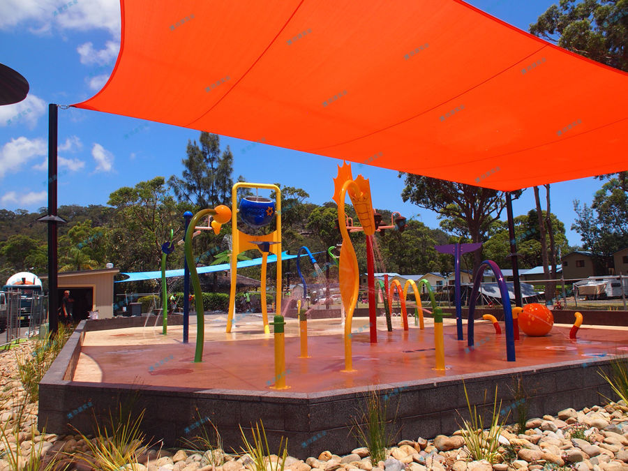 【水上游樂設備廠家】水上樂園/水滑道情況