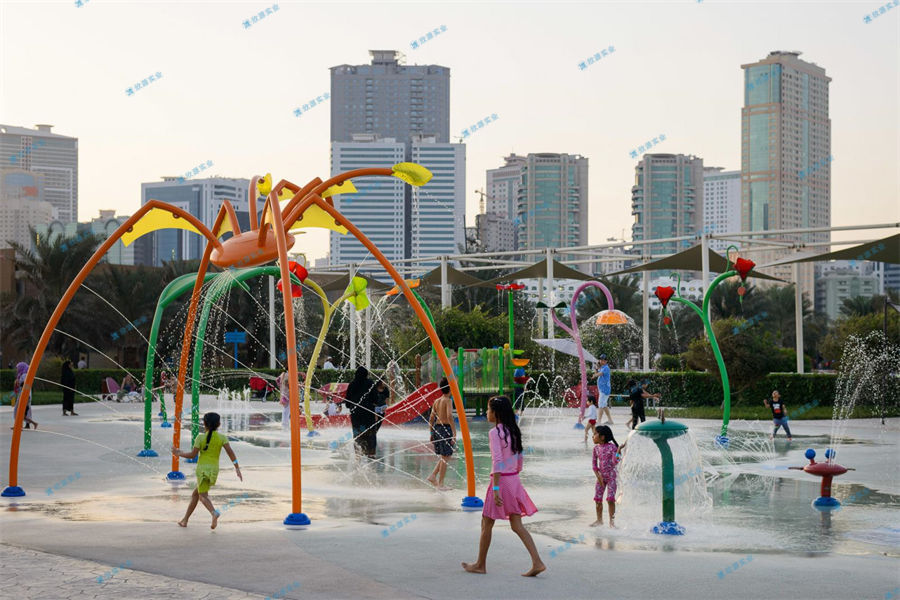 水上樂園的游客購買額外服務如何增加收入?-7539