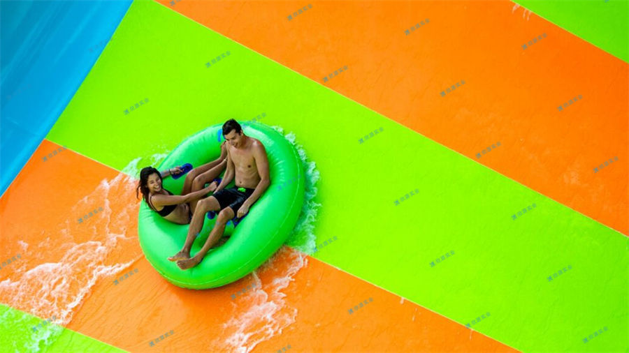 在哪里建造移動水上樂園-7272