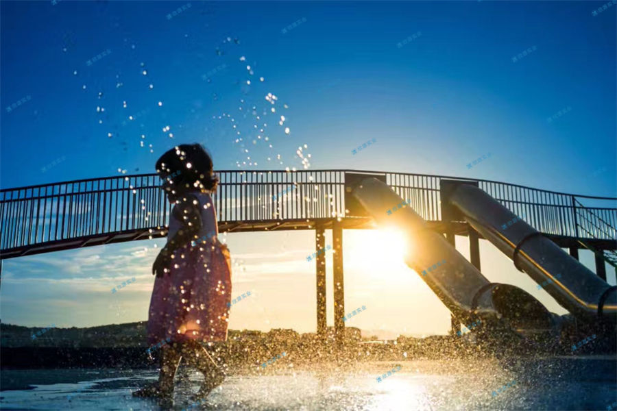 兒童水上滑梯方便使用，功能性強-7334