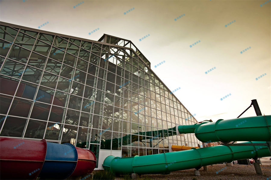 水上沖關(guān)設(shè)備的特點和維護(hù)