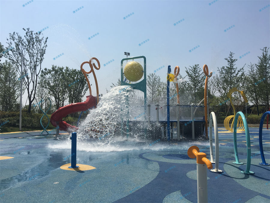 水上樂園設備應該怎么發展-7749