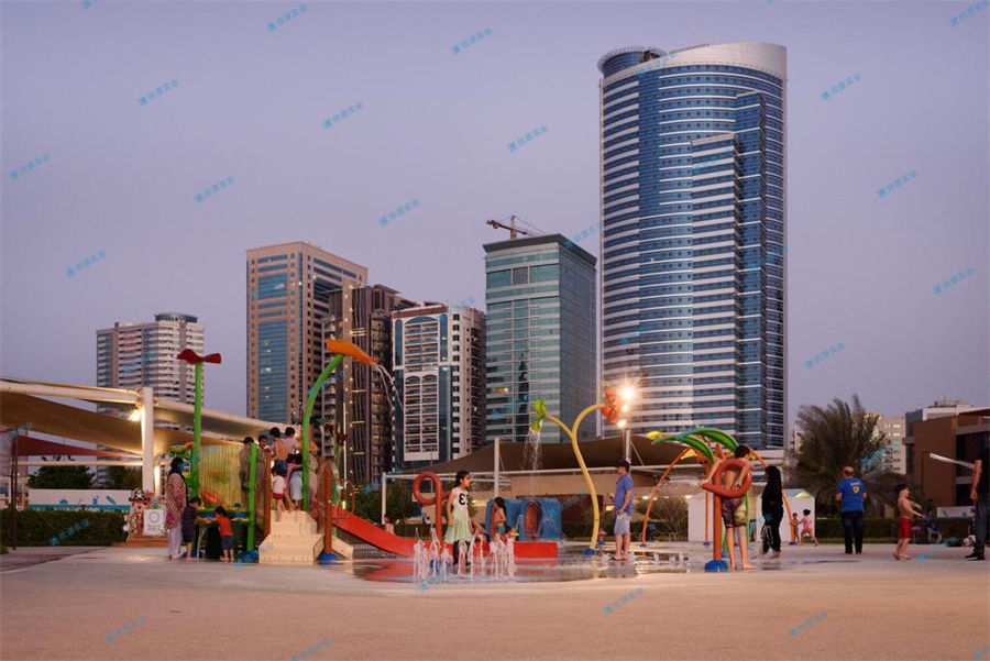 人工造浪設備實現遙控控制展現多種浪形