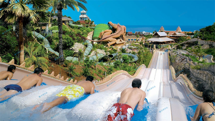 水上游樂(lè)設(shè)備成功的水上樂(lè)園運(yùn)營(yíng)是關(guān)鍵