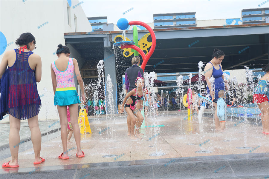 人工造浪設備實現遙控控制展現多種浪形-7649