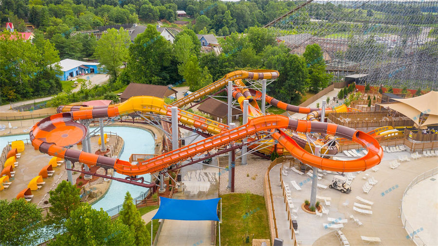 水上沖關(guān)設(shè)備能夠帶來大的利益-7948