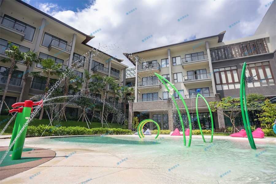 水上游樂(lè)設(shè)備波浪池可以玩哪些新技巧?