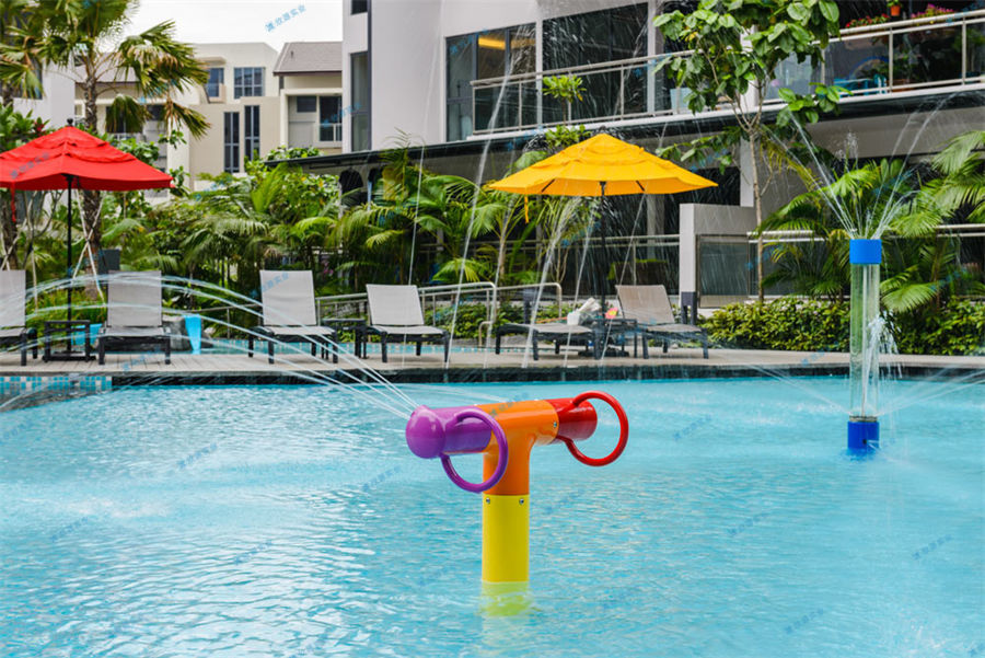 兒童水上滑梯方便使用，功能性強-7872